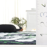 Safavieh Malibu 4'-0" x 6'-0" Rug in Black / Green