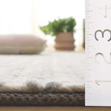 Safavieh Manhattan 4'-0" x 6'-0" Rug in Ivory / Grey