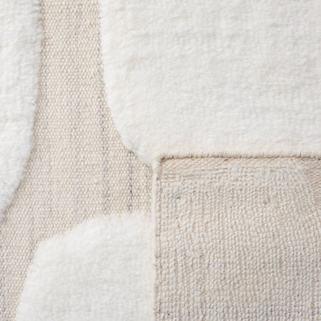 Safavieh Manhattan Man550A Ivory/Beige Rug.