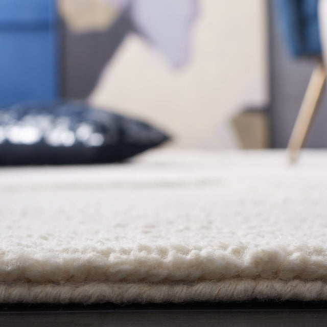Safavieh Manhattan Man577A Ivory/Beige Rug.