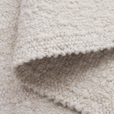 Safavieh Manhattan 4'-0" x 6'-0" Rug in Ivory