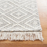 Safavieh Marbella 4'-0" x 6'-0" Rug in Ivory / Grey