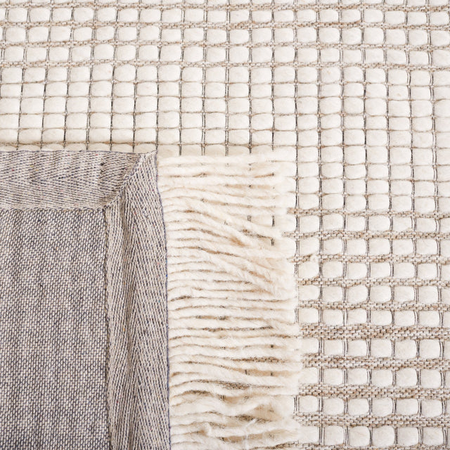 Safavieh Marbella Mrb208A Ivory/Beige Rug.