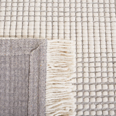 Safavieh Marbella Mrb208F Ivory/Grey Rug.