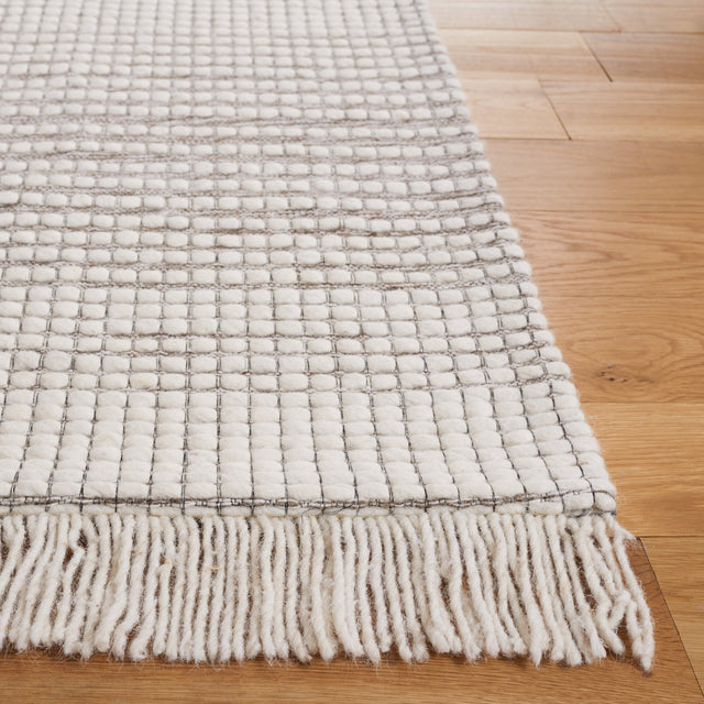 Safavieh Marbella Mrb208T Ivory/Dark Brown Rug.