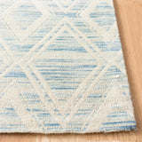 Safavieh Marbella 5'-0" x 8'-0" Rug in Dark Blue / Ivory