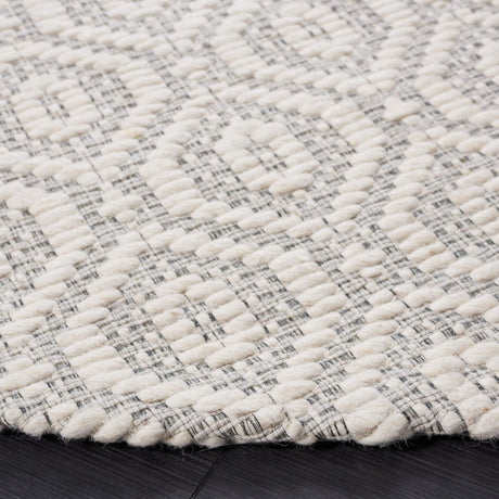 Safavieh Marbella Mrb325A Ivory/Beige Rug.