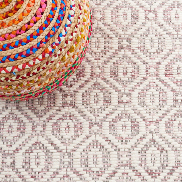 Safavieh Marbella Mrb325U Pink/Ivory Rug.