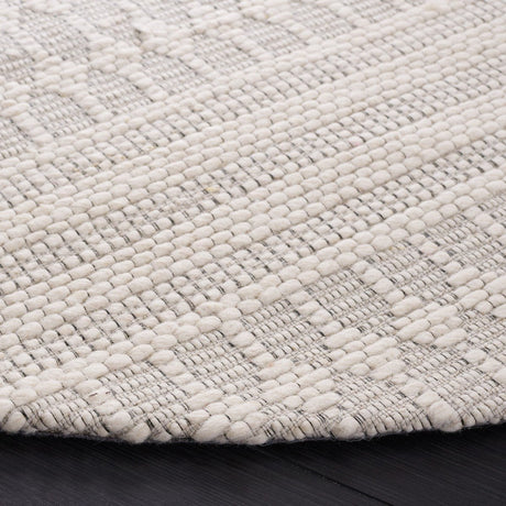 Safavieh Marbella Mrb327A Ivory/Beige Rug.