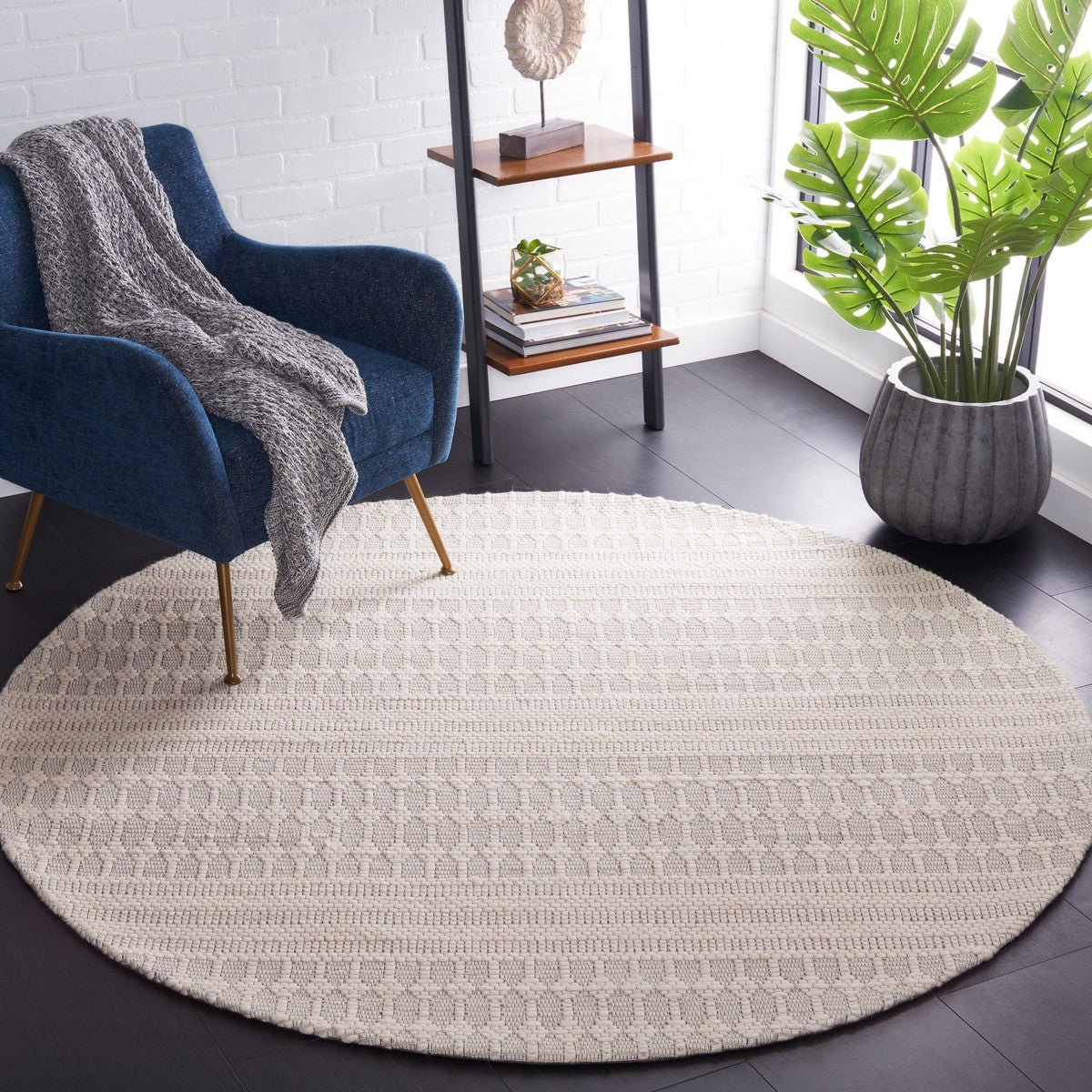 Safavieh Marbella Mrb327A Ivory/Beige Rug.