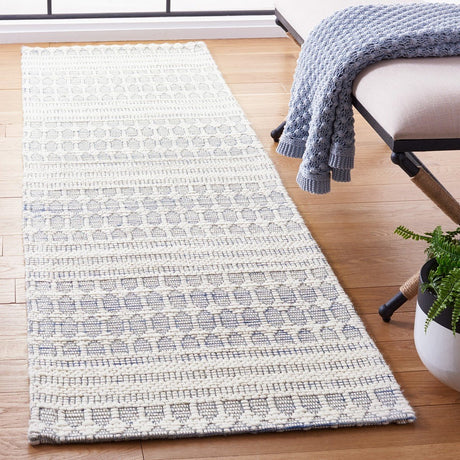 Safavieh Marbella Mrb327N Navy/Ivory Rug.