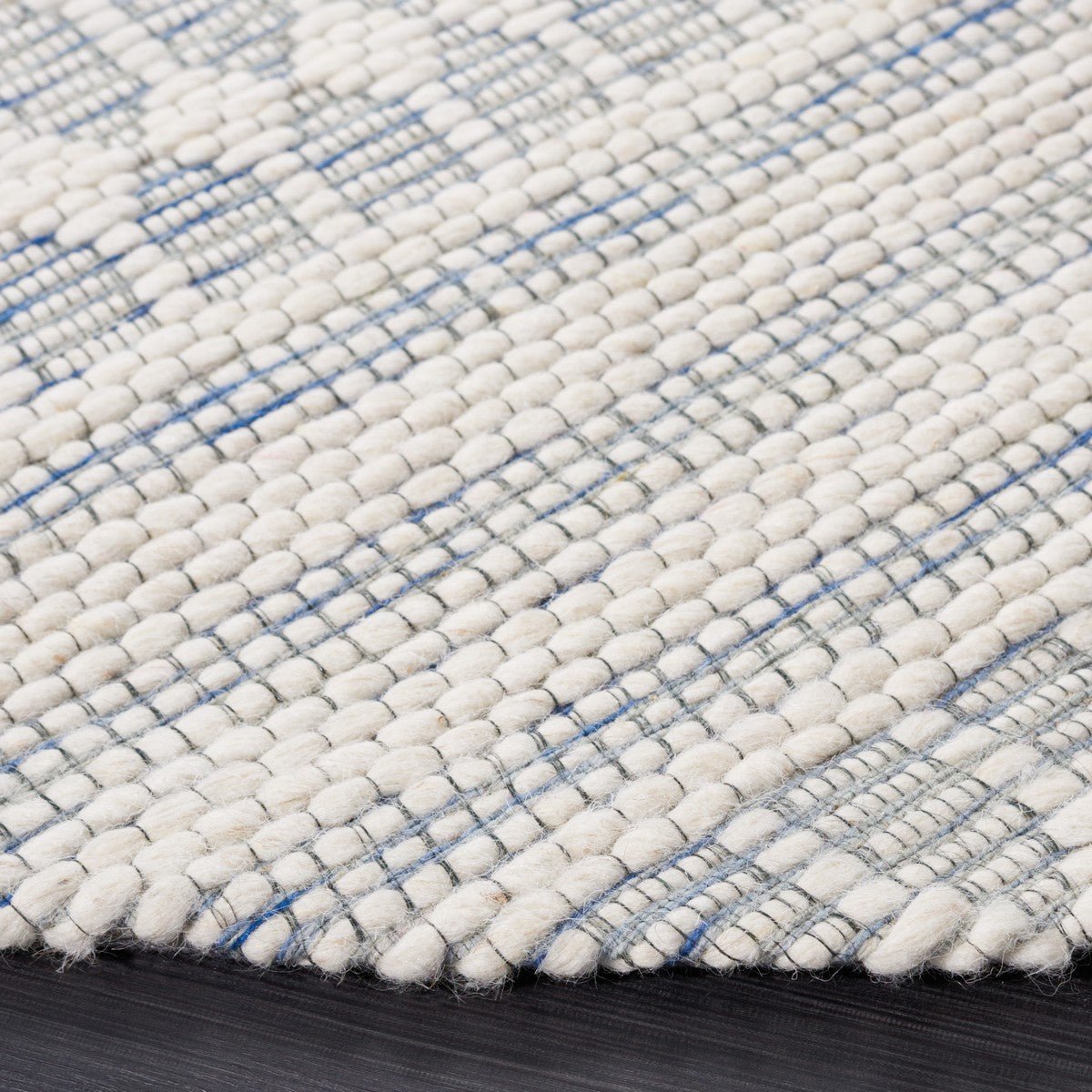 Safavieh Marbella Mrb327N Navy/Ivory Rug.