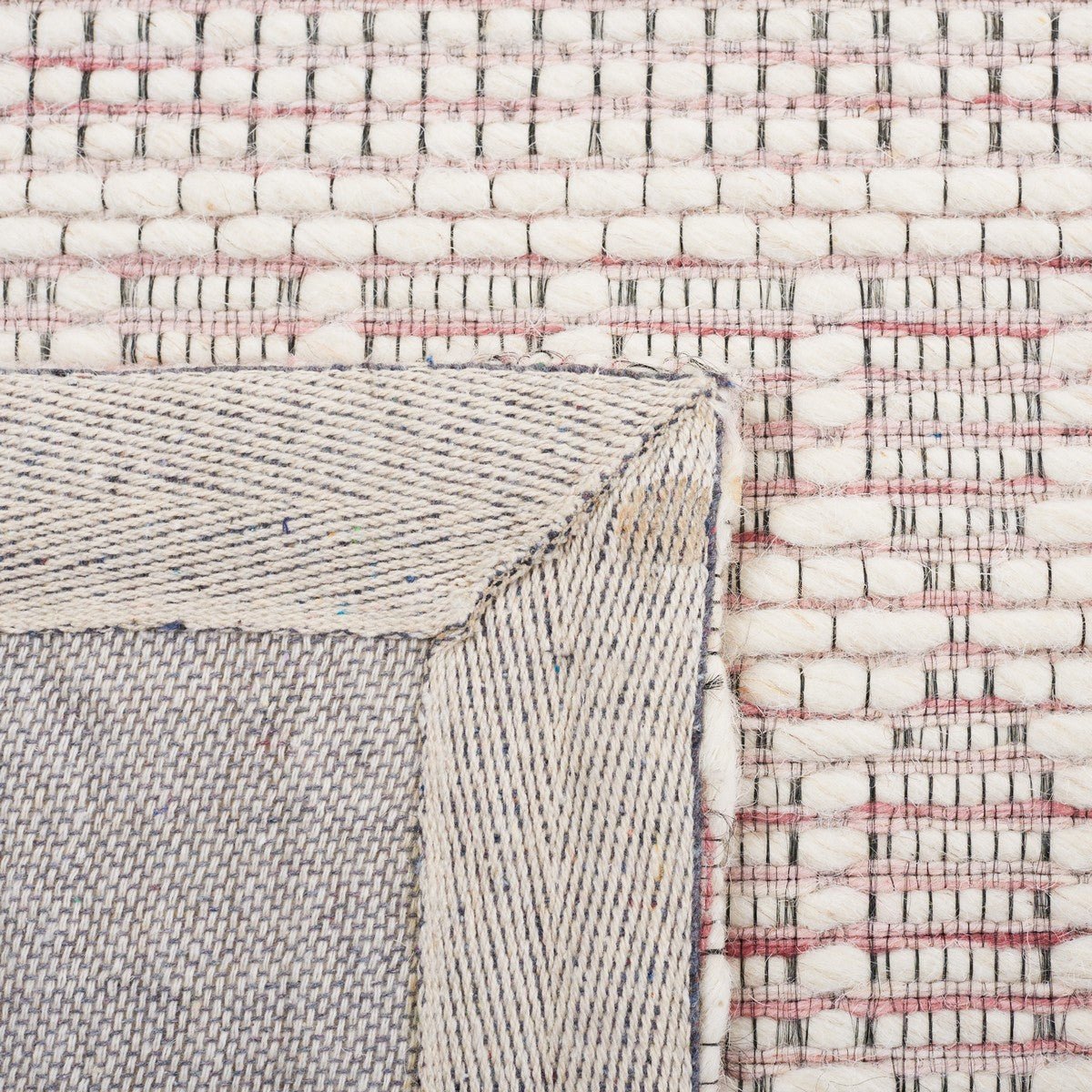 Safavieh Marbella Mrb327U Pink/Ivory Rug.