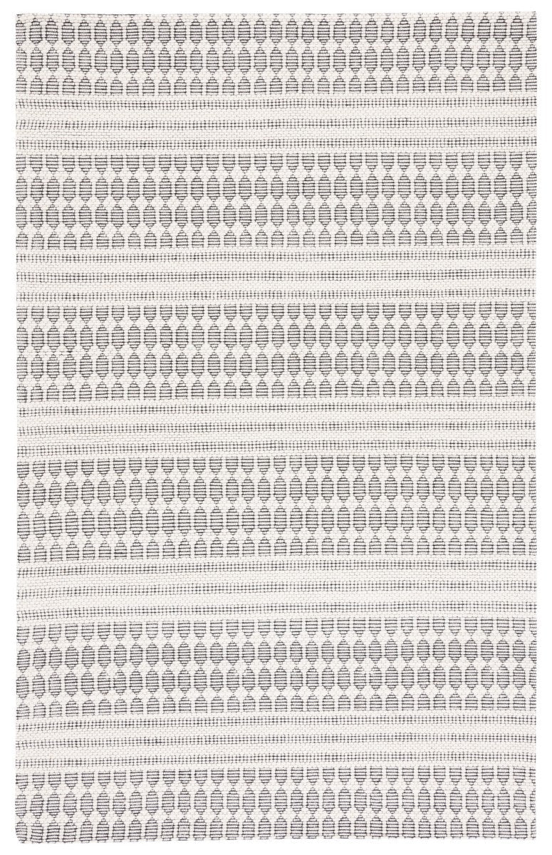 Safavieh Marbella Mrb327Z Black/Ivory Rug.