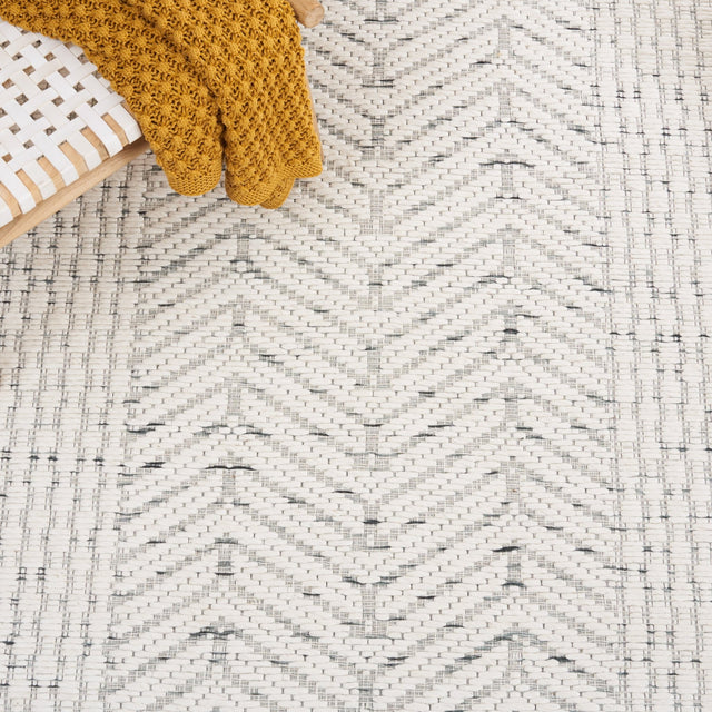 Safavieh Marbella Mrb427Y Ivory/Green Rug.