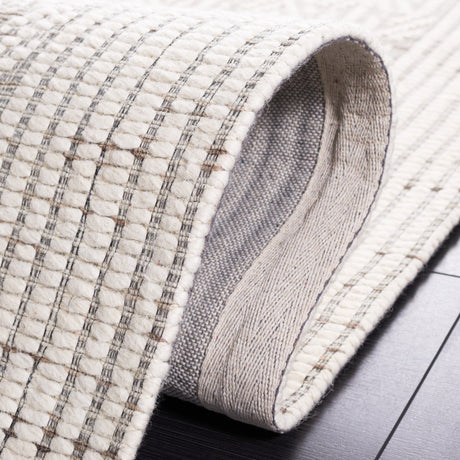 Safavieh Marbella Mrb431B Ivory/Beige Rug.