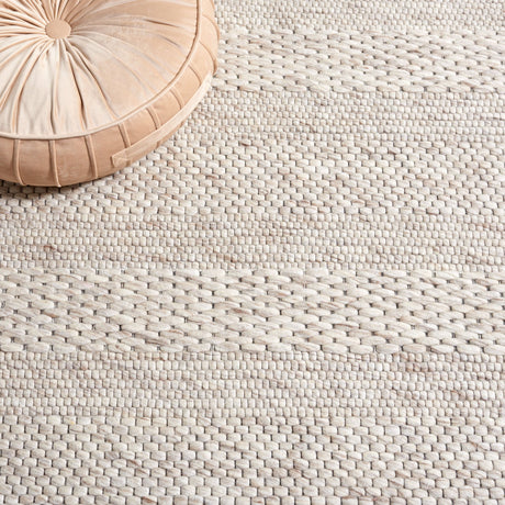 Safavieh Marbella Mrb556B Beige Rug.