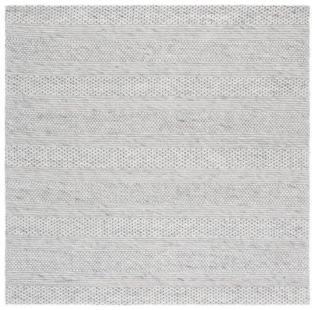 Safavieh Marbella 6'-6" x 6'-6" Rug in Light Grey / Ivory