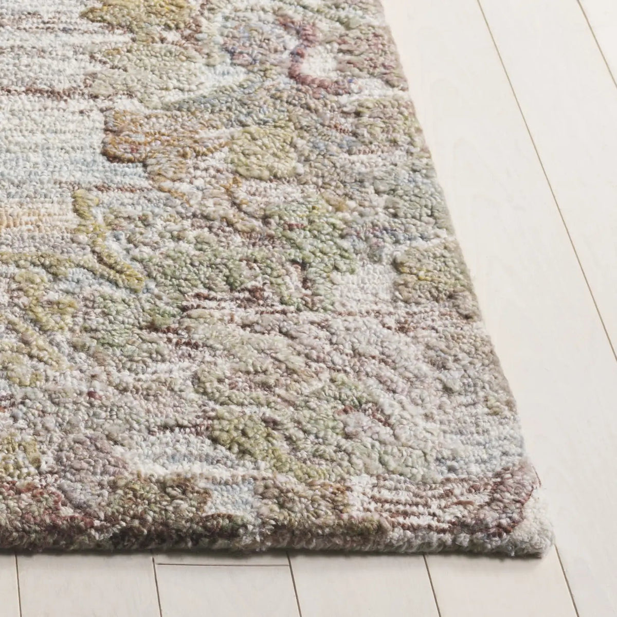 Safavieh Marquee 4'-0" x 6'-0" Rug in Green / Brown