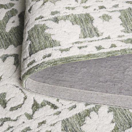 Safavieh Marquee 4'-0" x 6'-0" Rug in Green / Ivory