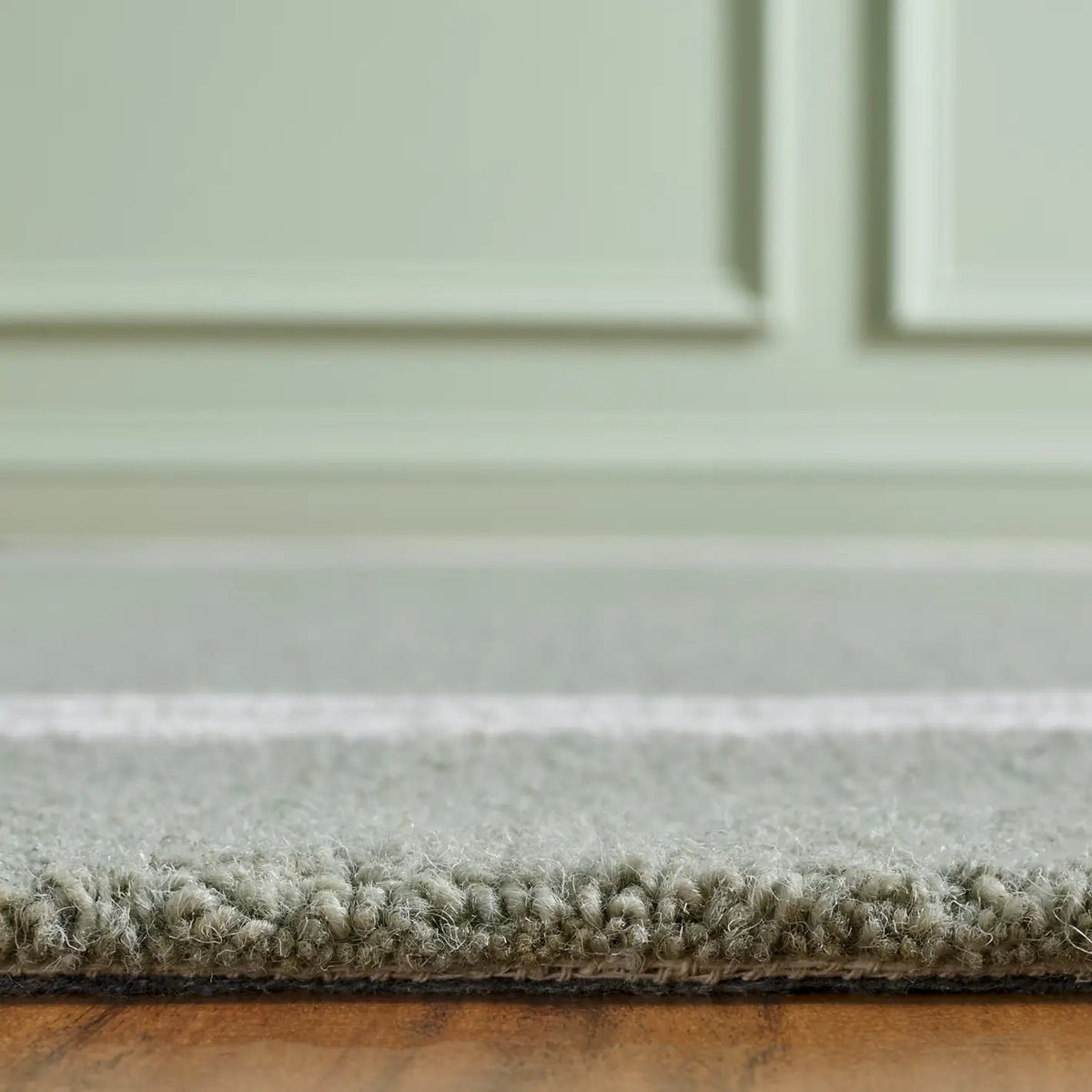 Safavieh Martha Stewart 4'-0" x 6'-0" Rug in Sage / Ivory
