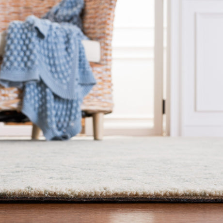 Safavieh Martha Stewart Msr4651M Ivory/Light Blue Rug.