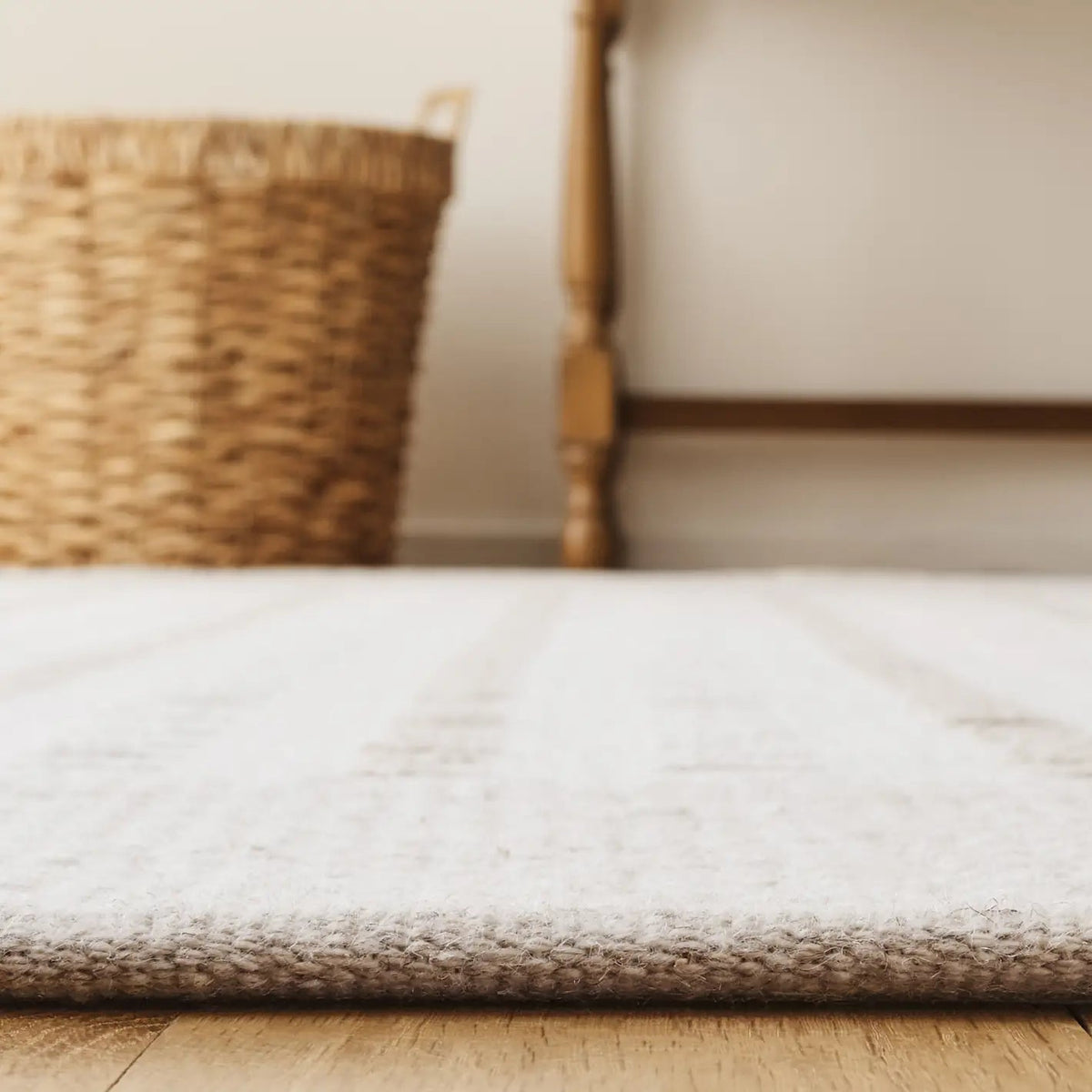 Safavieh Martha Stewart 4'-0" x 6'-0" Rug in Ivory