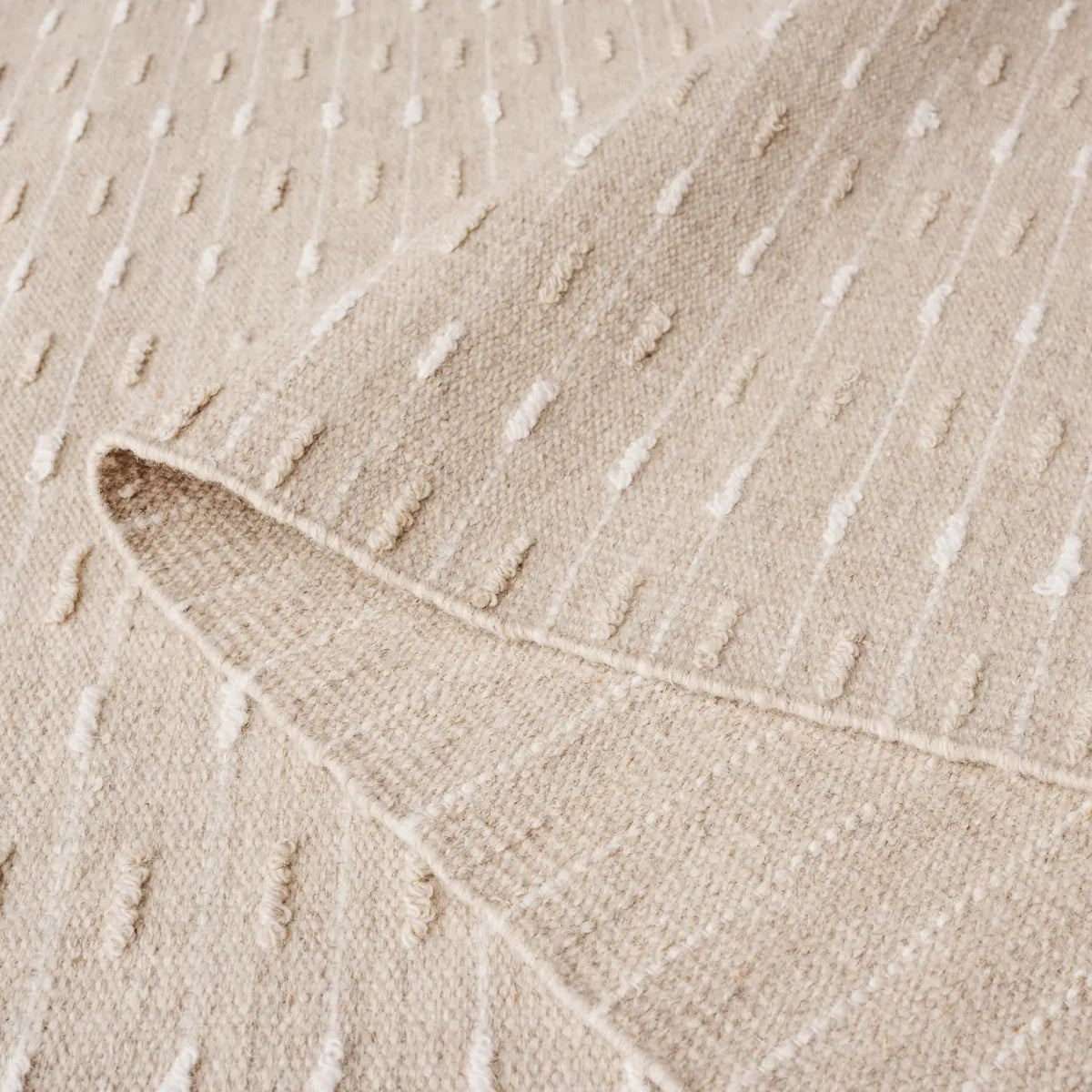 Safavieh Martha Stewart 4'-0" x 6'-0" Rug in Beige / Ivory