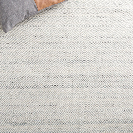 Safavieh Martha Stewart Msr9675J Light Blue/Ivory Rug.