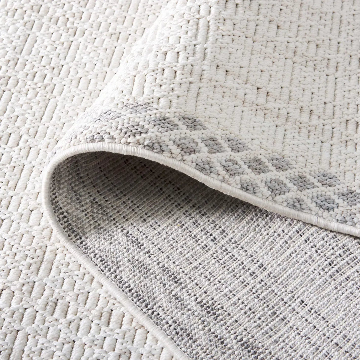 Safavieh Martha Stewart Serenity 4'-0" x 6'-0" Rug in Ivory / Grey