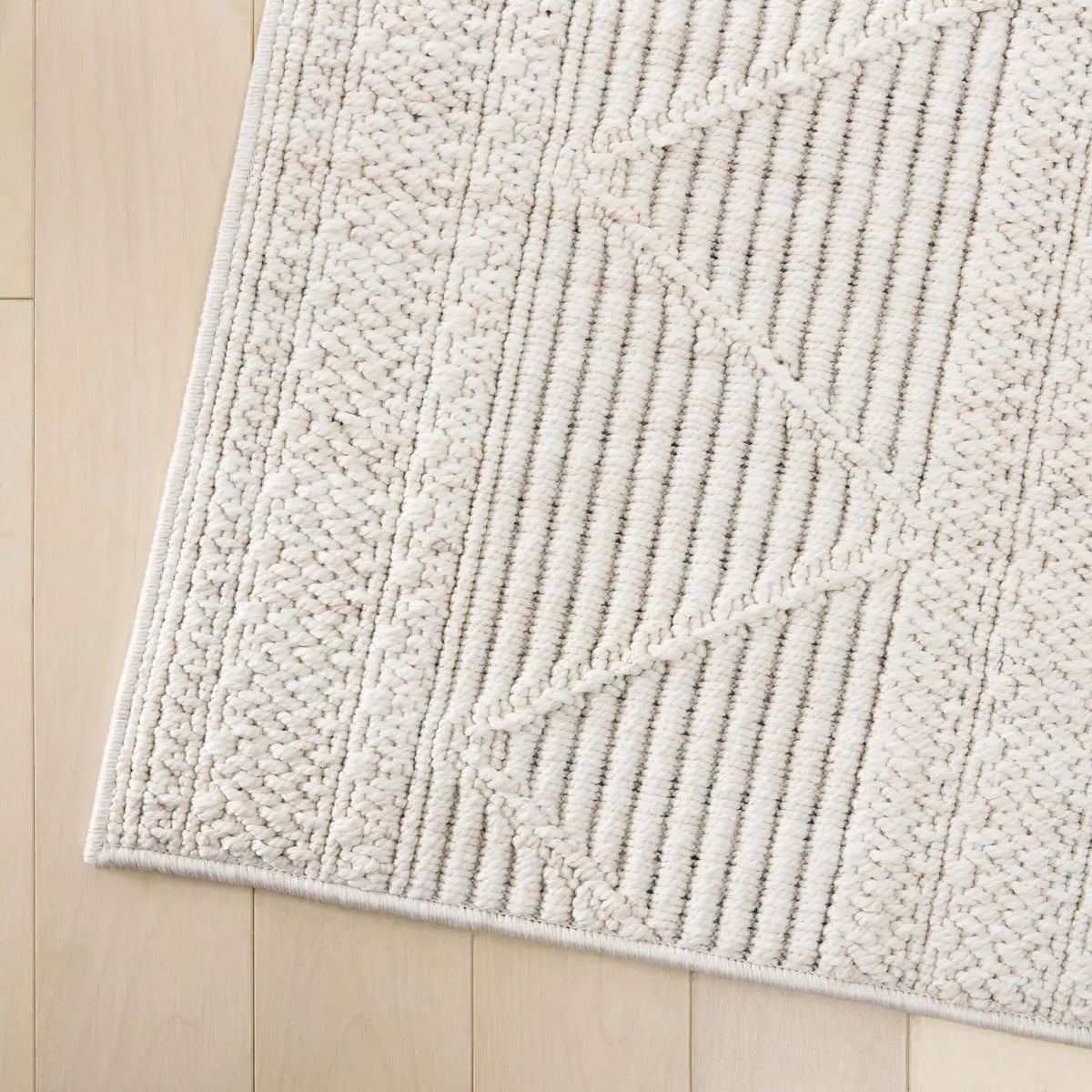 Safavieh Martha Stewart Serenity 4'-0" x 6'-0" Rug in Ivory
