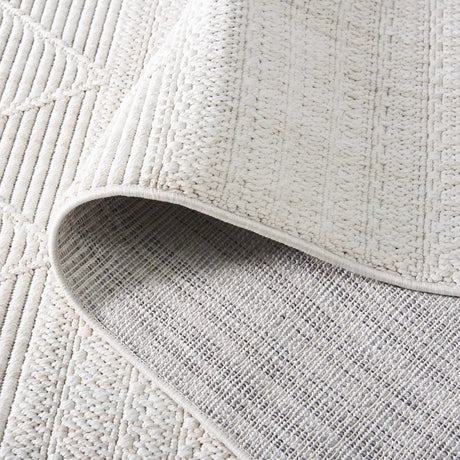 Safavieh Martha Stewart Serenity 4'-0" x 6'-0" Rug in Ivory
