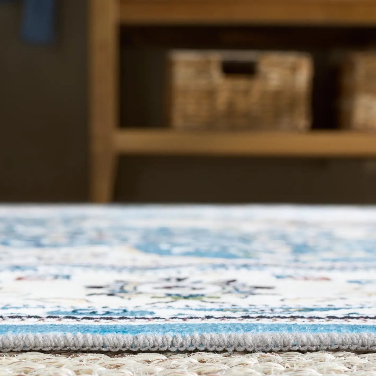 Safavieh Martha Stewart Washable 5'-0" x 7'-0" Rug in Turquoise / Beige