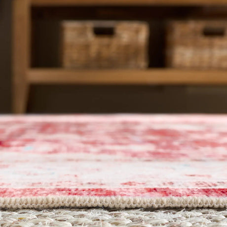 Safavieh Martha Stewart Washable 5'-0" x 7'-0" Rug in Rust / Gold