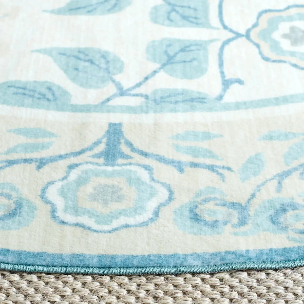 Safavieh Martha Stewart Washable 6'-0" x 6'-0" Rug in Ivory / Light Blue