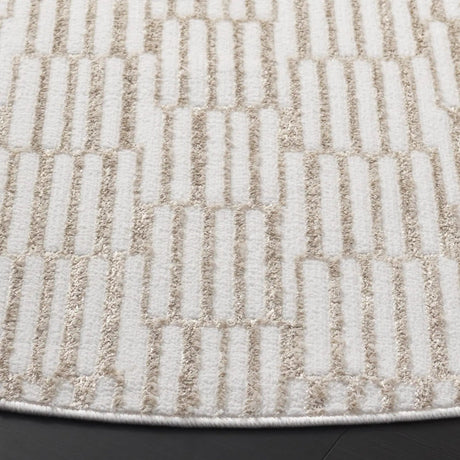 Safavieh Maya 6'-7" x 6'-7" Rug in Ivory / Beige