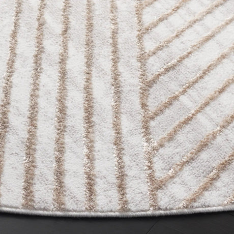 Safavieh Maya 6'-7" x 6'-7" Rug in Ivory / Beige