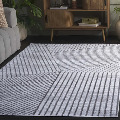 Safavieh Maya 4'-0" x 6'-0" Rug in Ivory / Grey
