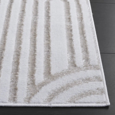 Safavieh Maya 4'-0" x 6'-0" Rug in Ivory
