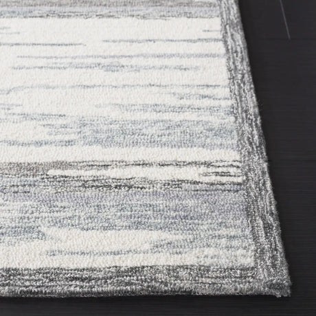 Safavieh Metro 4'-0" x 6'-0" Rug in Ivory / Grey