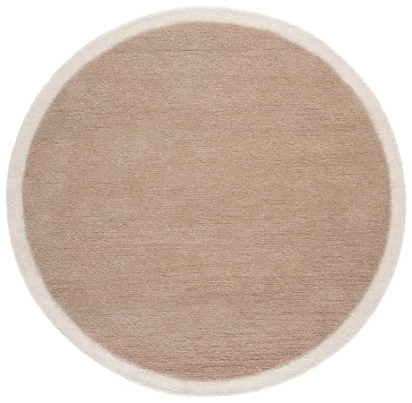 Safavieh Metro 6'-0" x 6'-0" Rug in Beige / Ivory