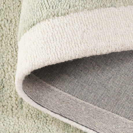 Safavieh Metro 4'-0" x 6'-0" Rug in Sage / Ivory