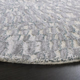 Safavieh Metro 6'-0" x 6'-0" Rug in Grey / Ivory