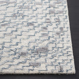 Safavieh Metro 4'-0" x 6'-0" Rug in Grey / Ivory