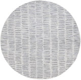 Safavieh Metro 6'-0" x 6'-0" Rug in Silver / Grey