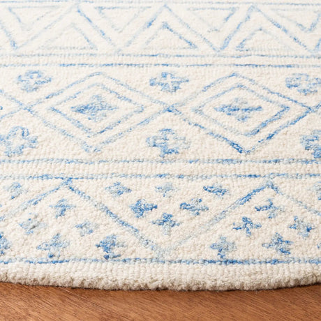 Safavieh Metro 6'-0" x 6'-0" Rug in Ivory / Blue