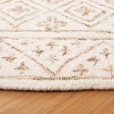 Safavieh Metro 6'-0" x 6'-0" Rug in Ivory / Sage