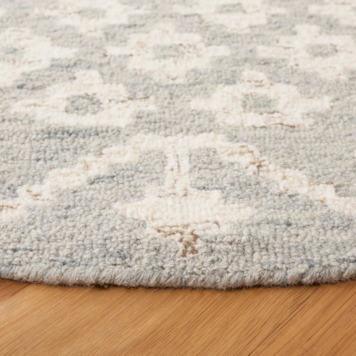 Safavieh Metro 6'-0" x 6'-0" Rug in Ivory / Light Blue