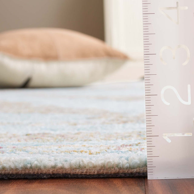 Safavieh Metro Met575L Light Blue/Green Rug.