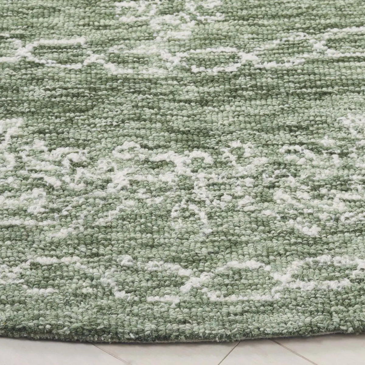 Safavieh Metro 5'-0" x 5'-0" Rug in Green / Ivory